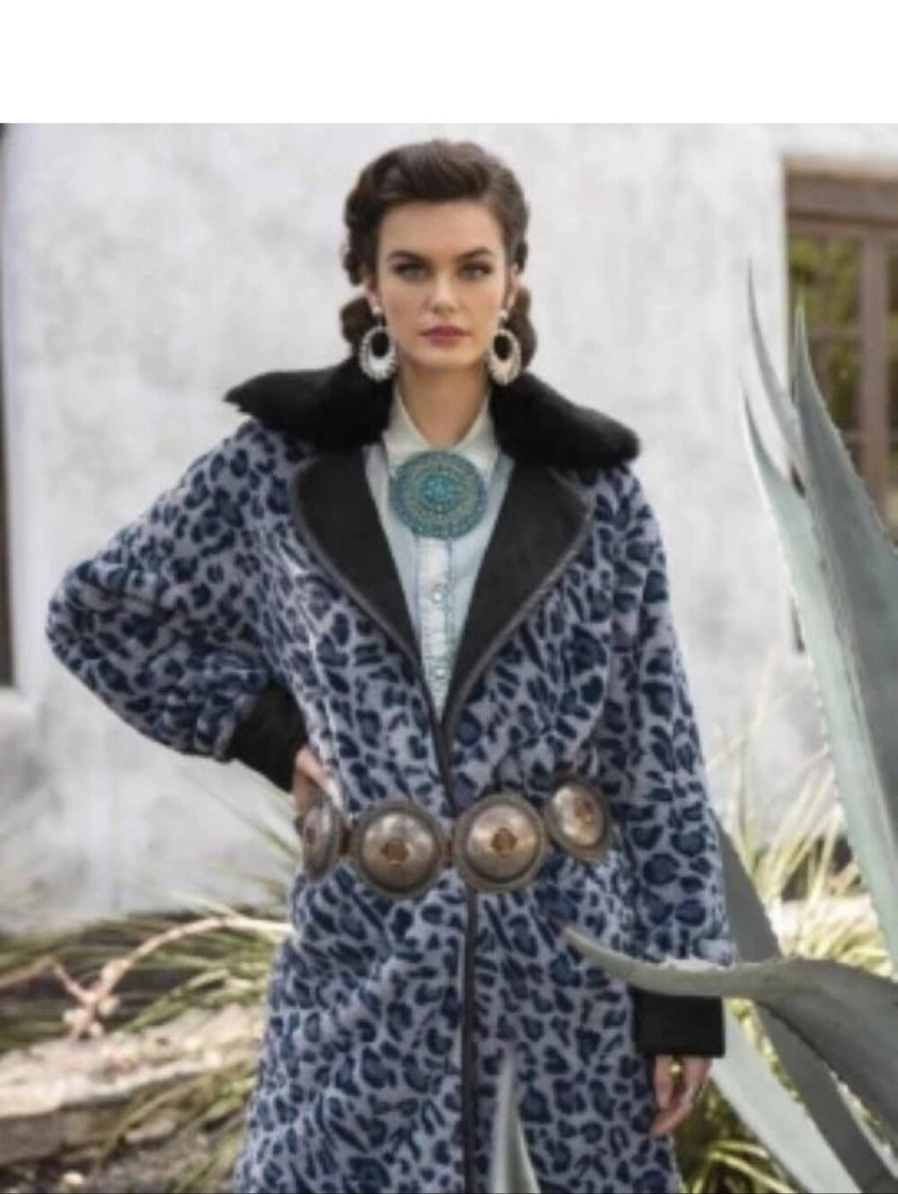 Double D Ranch Gray Leopard Print Teddy Coat with Black Collar